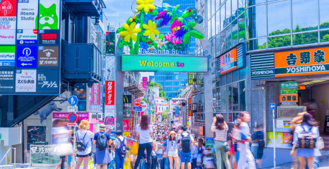 Takeshita-dori - strada Takeshita din Harajuku, Tokyo